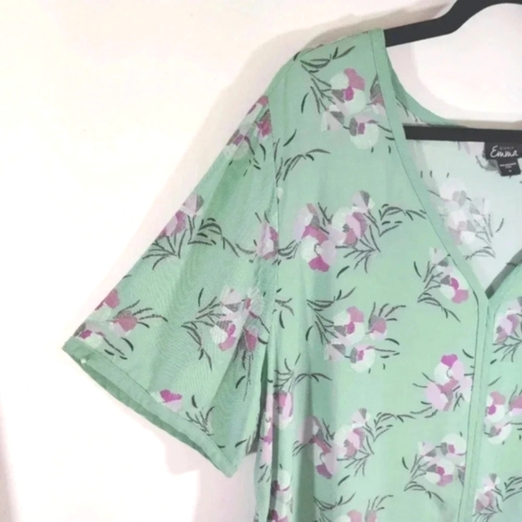 CLEARANCE Simply Emma Top Blouse Botanical Pink Green Lightweight Flowy 1X - Picture 3 of 13